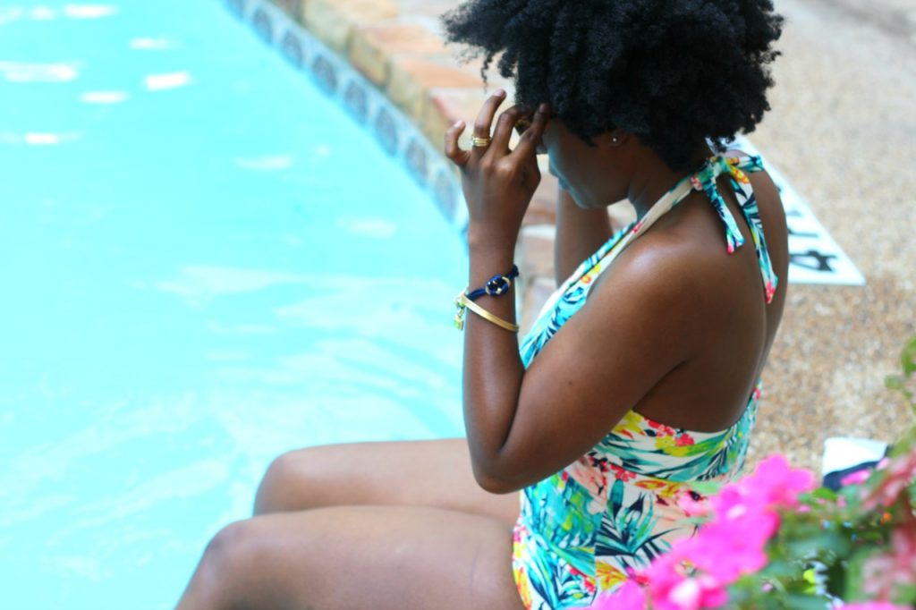 how-to-go-from-poolside-party-in-5-minutes